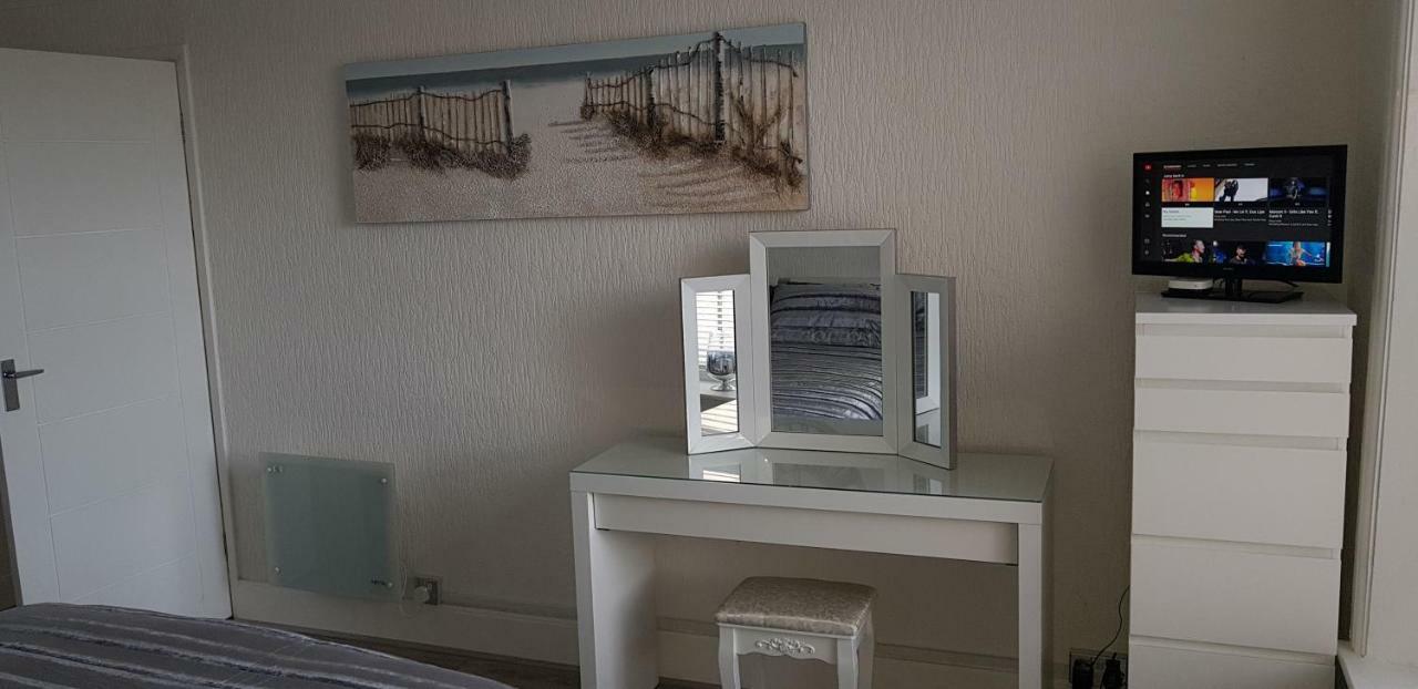 Harbour View Apartamento Rhôs-on-Sea Exterior foto